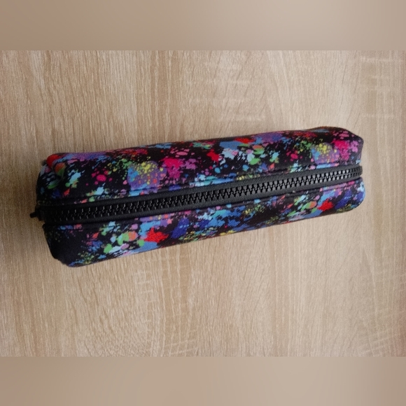 Extrimely Nice Little make up bag - Picture 2 of 6